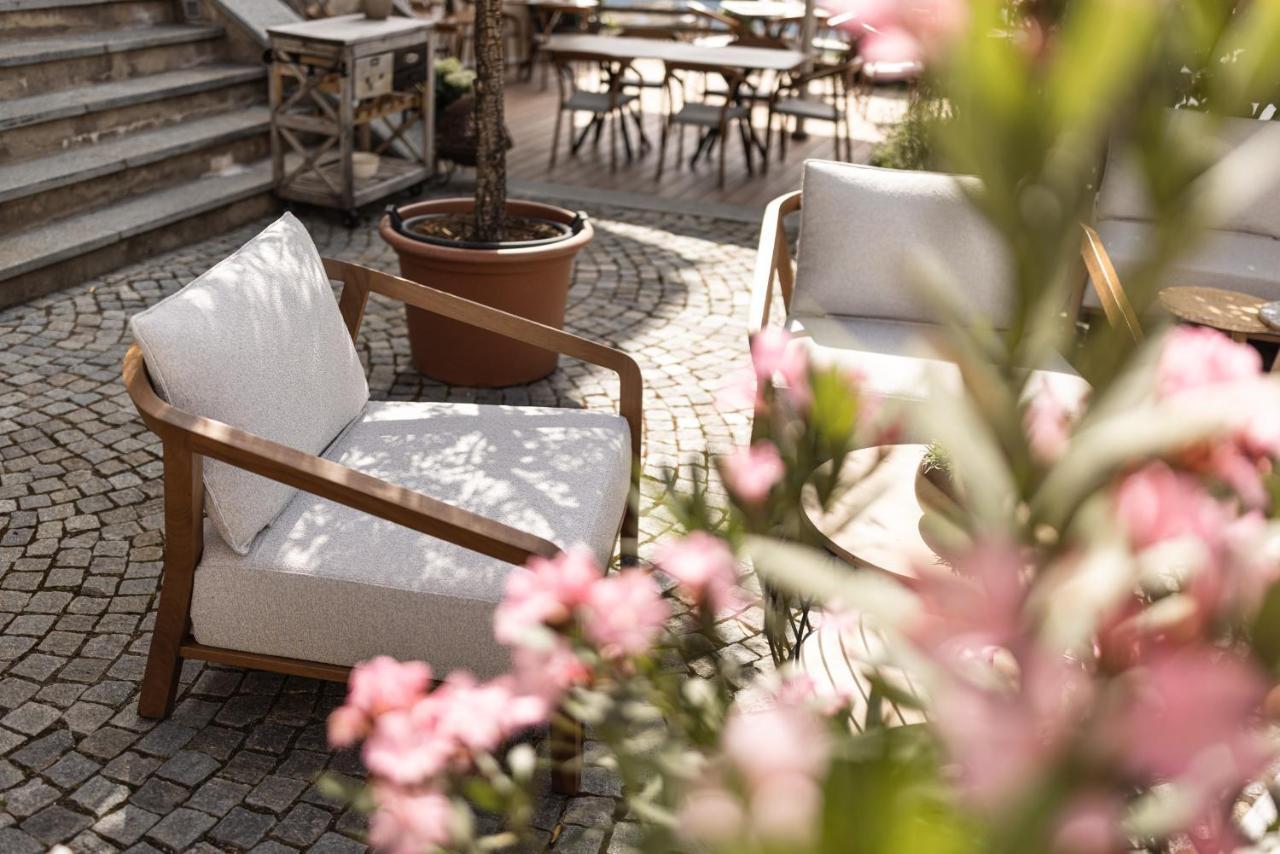 Hotel Ansitz Steinbock Villandro Exterior photo